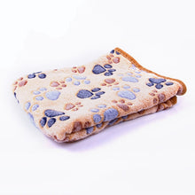 Load image into Gallery viewer, Soft Pet Blanket Winter Dog Cat Bed